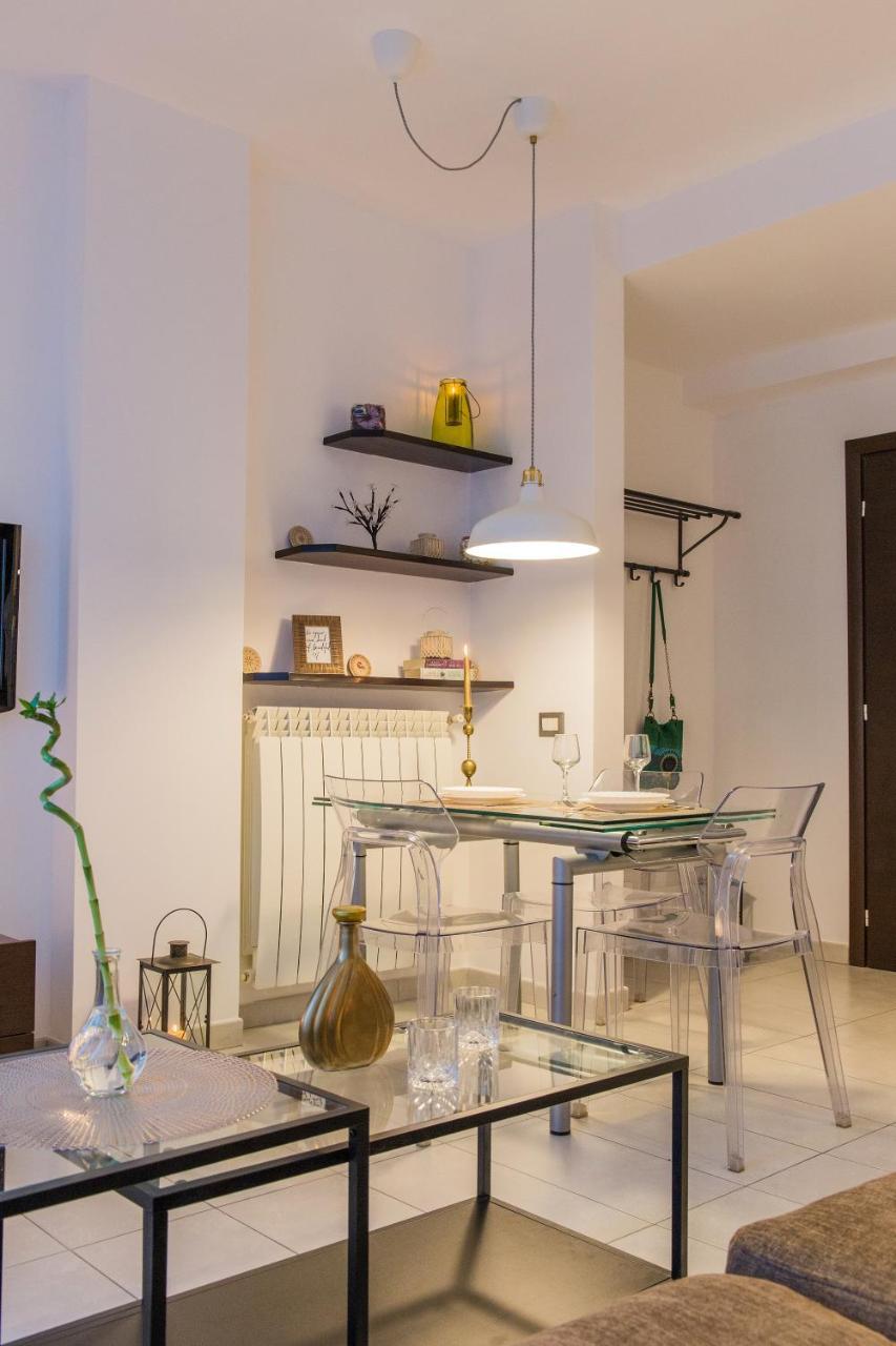 One Love Metropolitan Apartment Bucareste Exterior foto